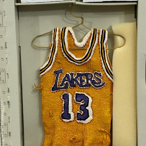 Vintage 90s Wilt Chamberlain Los Angeles Lakers NBA Locker Star Hangers Jersey - Picture 7 of 12